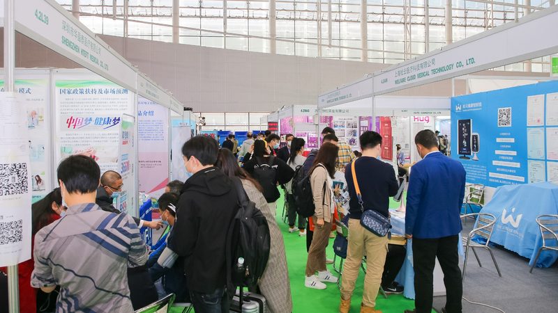 首先，要选择一家具有相关资质的搭建公司。这包括但不限于以下方面：